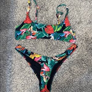 Floral bikini set